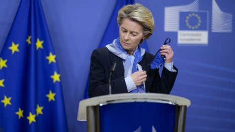 Разпространението на ваксините в Европа се превръща в момент на сингулярност