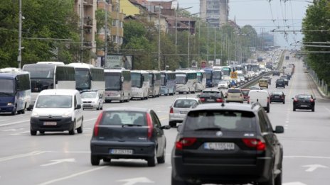 Протестно шествие на автобуси затрудни движението в София