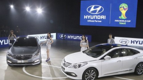 Hyundai показа два седана, с които ще конкурира BMW и Audi