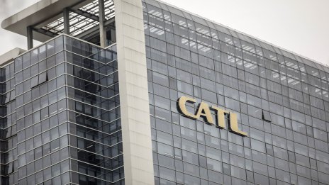 Планираната фабрика за батерии на Mercedes и CATL среща граждански отпор в Унгария