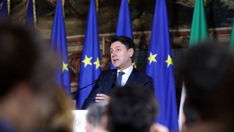 Кабинетът на Конте се клати заради магистралните лицензи на фамилията Бенетон