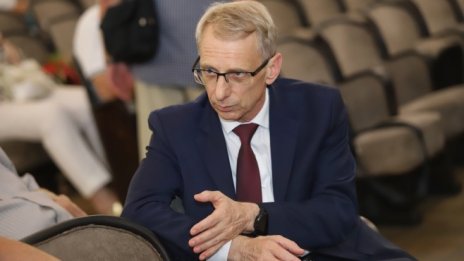 Денков: С правилно поставени приоритети мога да работя в екип с Петков и Василев