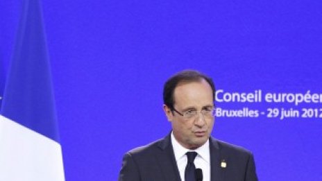 Франсоа Оланд трябва да запуши милиардна бюджетна дупка