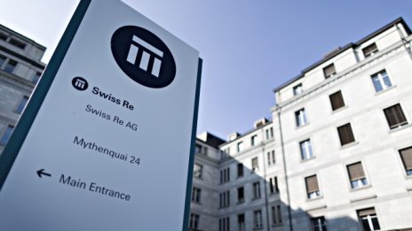 Swiss Re ограничава загубата въпреки натиска от Covid-19