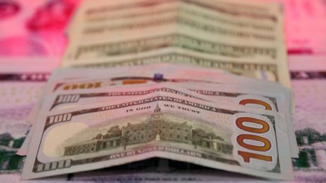 Доларът се засили въпреки последните макроданни в САЩ