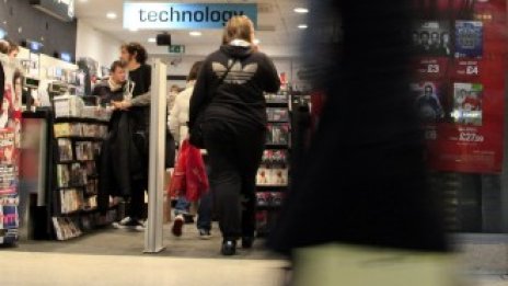 Потребителите в еврозоната продължават да пазаруват 