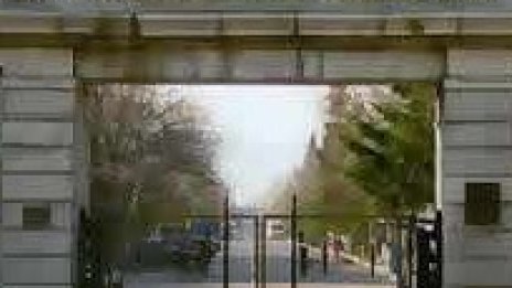 Конкурс с един участник 