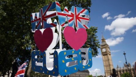 Две години след гласуването за Brexit Обединеното кралство е дълбоко разделено