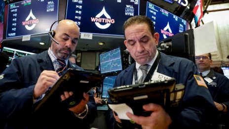 Dow загуби над 300 пункта заради новия епизод в търговския спор САЩ-Китай