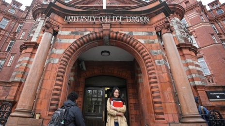 Великобритания е спечелила 20 млрд. паунда от чуждестранни студенти