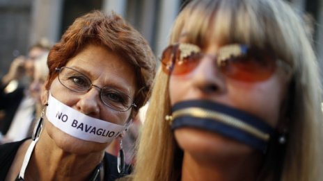 Защо италианската Wikipedia стачкува