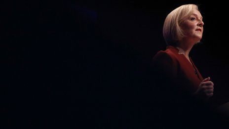 Все по-високи дефицити и все по-ниски лихвени проценти - това вече не работи