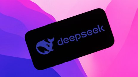 Драмата с DeepSeek разколеба американските индекси