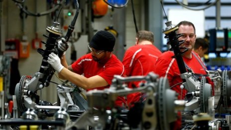 Правителството заложи ръст от 3,5% до 4,8% на БВП при изпълнение на програмата си