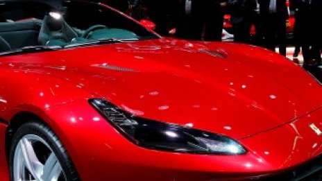 Акциите на Ferrari поскъпнаха с 6% след повишена прогноза за годишната печалба