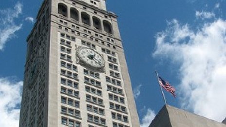 Africa Israel – купувай на върха, продавай на дъното