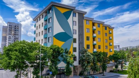 Жилищна сграда „Младост“ бе отличена на строителния конкурс „Златен отвес 2021“