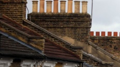 Британските банки увеличават лихвите по ипотечните кредити 