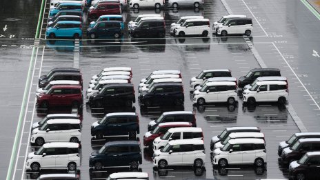 Toyota е готова да помогне на Daihatsu да компенсира доставчиците за спрените заводи