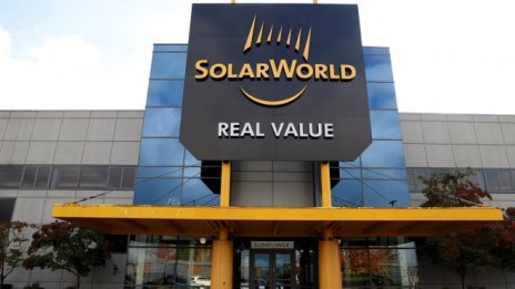 SunPower се разделя на две публично търгувани компании