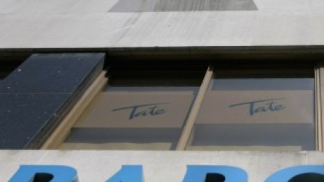 ING продава британската си дъщерна компания на Barclays 