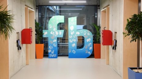 Въпреки скандалите:  Facebook отчете рекордна печалба