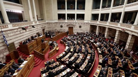 Атина закрачи в правилната посока