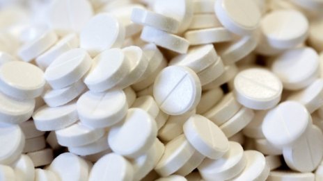 Софарма Трейдинг придобива аптеки SCS Franchise