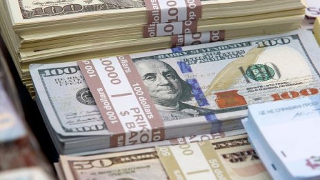 Светът е затънал в повече дълг отколкото може да си позволи