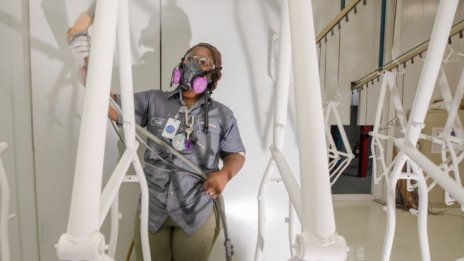 Заявленията за помощи при безработица в САЩ се понижават с повече от очакваното