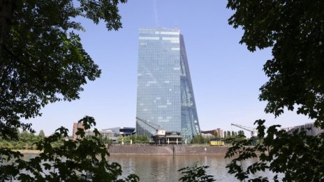 Експертите се съмняват в новата цел на ЕЦБ