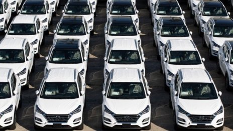 Продажбите на нови леки коли в България нарастват с над 190% през април