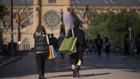 Продажбите на дребно в Австралия са нараснали по-слабо от очакваното през август
