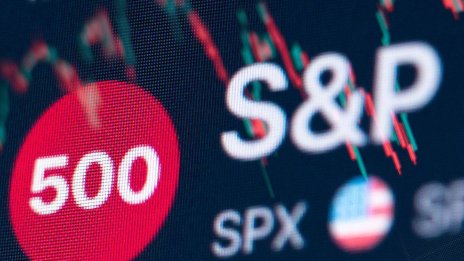 S&P 500 остава почти без промяна в началото на седмицата в очакване на Фед*