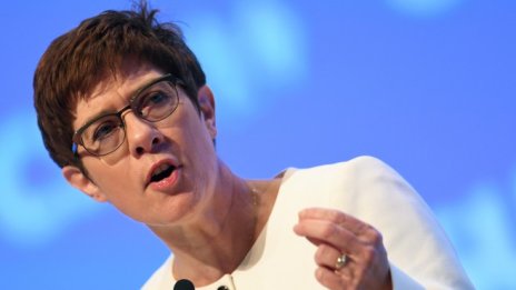 Лидерът на ХДС: Ръководството на ГСДП трябва да реши дали да остане в коалицията