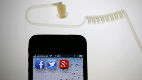 ЕС нанася нов удар срещу Google и Facebook заради употребата на лични данни