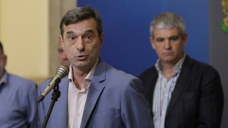 Манолов: Работодателските организации се опитаха да „качат на шейната“ Валери Симеонов