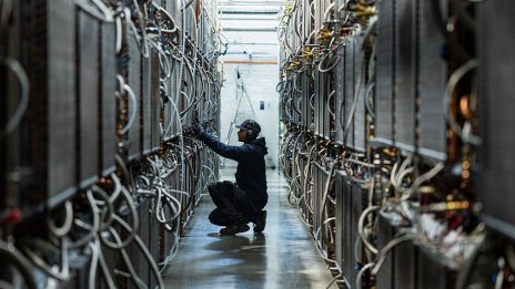 Търговията с акции на компании за AI инфраструктура се засилва