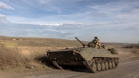 Американското разузнаване очаква забавяне на боевете в Украйна в идните месеци
