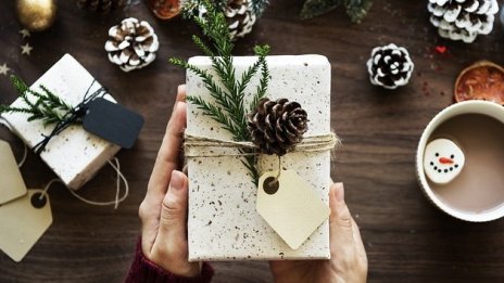 Подаръците през 2020 - под знака на обществена кауза