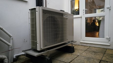 Кои са европейските страни с най-зелено отопление и охлаждане на сградите си?