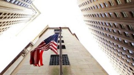 Лек спад на Wall Street в началото на борсовия ден*