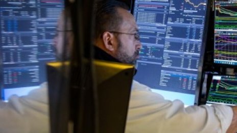 Dow Jones прибави над 500 пункта след повишението на лихвите от Фед