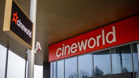Вторият по големина кинооператор в света Cineworld сви силно годишната загуба