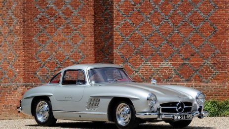 Mercedes Gullwing бе продаден на търг за 730 000 паунда  
