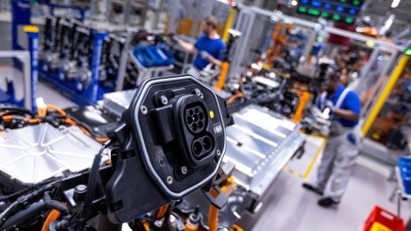 Великобритания пуска самоуправляващи се автомобили на пътя до 2025 г.