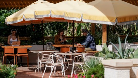 Брутният вътрешен продукт на САЩ за първото тримесечие бе ревизиран надолу