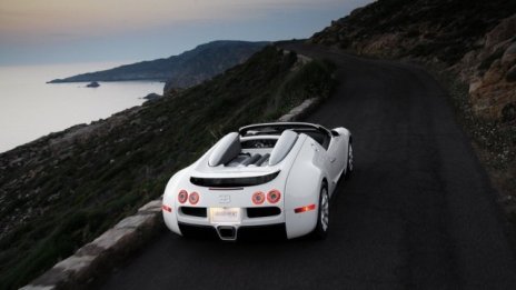 Bugatti стартира сервизна акция за Veyron