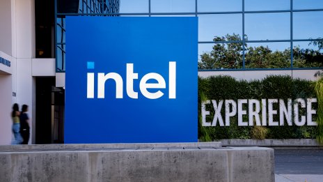 ЕК даде зелена светлина на Полша да подкрепи с 2 млрд. долара новия завод на Intel