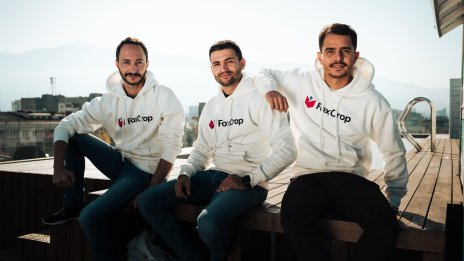 FoxCrop стартира дигитализацията на две индустрии в България 